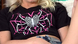 Bratty Wrestling Slut Destroys Her Tight Pussy with Vibrator
