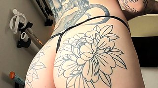 Petite small tit babe with perfect pussy masturbates
