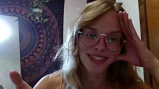 Webcam milf with breast milk live hardcore masturbate