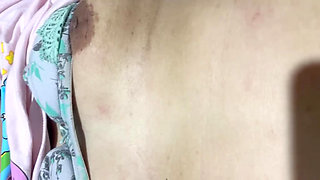 Grabe ang ingay ni tita, habang nakadiin si junior