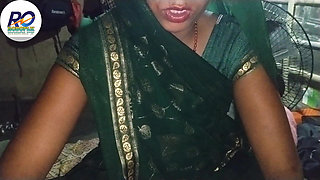 Fucking with Aunty, Desi Village Aunty in Green Saree Blouse Said I Really Want to Get Fucked Completely Naked, Hindi Audio Clea