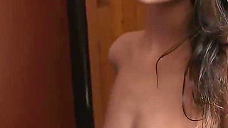 Ski Geil Kitchen Seduction with Hot Brunette Beauty