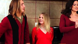 Christmas family gathering turns into hardcore foursome