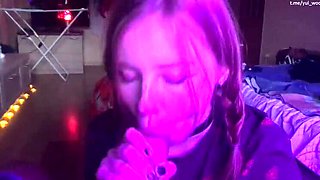 Yuiwoo POV Blowjob: Cute Teen Stepsister Sucks Big Cock and Gets Facial Cumshot