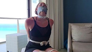 Close up view of a dude jerking off