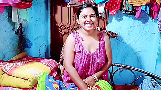 Desi innocent girl har fuck, Local Indian girl fucking video with condom