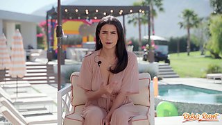 Rickys Resort - Roxie Sinner Episode