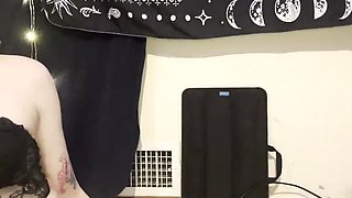 See me run my emo small teenage puss and stretched my yam-sized culo for you