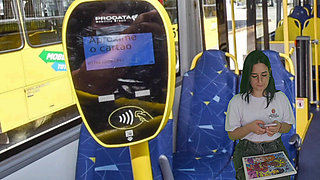 Female Student Can't Resist the Cock She Saw on the Bus