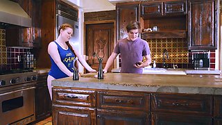 Yaya Gingersnatch And Erin Everheart A Mommy & Sister