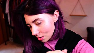 Amateur young teen solo masturbation on her livingroom