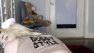 Blonde emo amateur solo masturbation