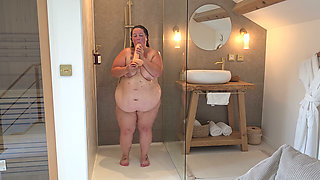 I Masturbate in My Shower