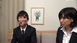 M577g04 Interview With Men And Women Who Are Returning To Work From The Bank