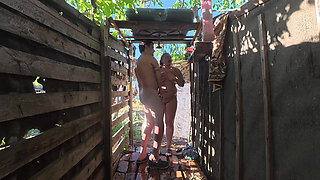Outdoor Shower Couple