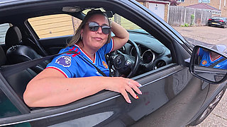 Maisie Lewis Jerks Me off in Her Car While Driving!
