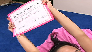 Beautiful juicy slit of Whore pulsates wide open for huge love stick screw it