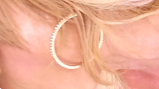 Double Penetration for Fit Petite MILF Sara St. Clair