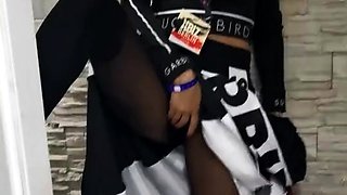 TEEN WANT TO FUCK IN PUBLIC TOILET