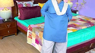 Desi Bhabhi First Time School Girl Fucking Boyfriend in House MMS XXX Video