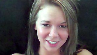 candiecane paradise cums using the fuck machine