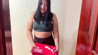 She Didnt Have The Money To Pay And Lets The Delivery Man Suck Her Ass