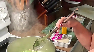 Cheryl Cooks Tofu Scramble