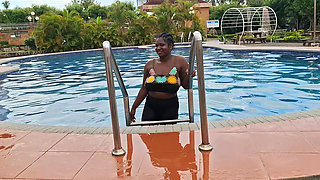 Sperm Floating in the Pool, Hard Sex in the Water, Double Orgasm