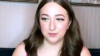 Big boob brunette masturbates on webcam