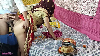 Karvachauth Par Utha Uthake Chudayi Kari, Upwas Lund Ke Pani Se Khola, Puri Raat Jamkar Pela Chut Ke Pani Se Bedsheet Bhig Gaya