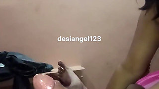 Awesome Blowjob Cock Sucking of Bhabhi Till Cumshot. Must Watch