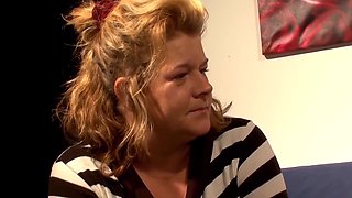 Mature Over 40 Seductress Wild Couch Fucks