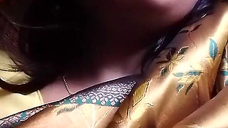 Indian Deshi Village Hot Sexi Sanskaari Housewife Mastarbuting Seduce Her Pussy