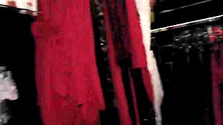 Little Foxy, well-intentioned advisor... - Jacquie et Michel TV