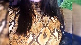 amateur nyxii fingering herself on live webcam