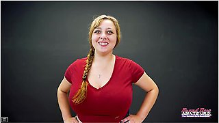 Stunning Blonde Gwen Gets Her Pussy Tricked And Tasty Treat!