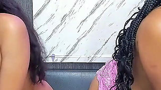 Blowjob with Eye Contact - Look That Excites