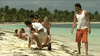Horny Teens Taking Anal Pleasure in Wild Threesome