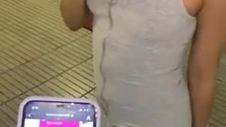 Eva Martinez: Public Vibrates (Uma Zex)