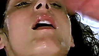 Brunette milf and her perfect blowjob