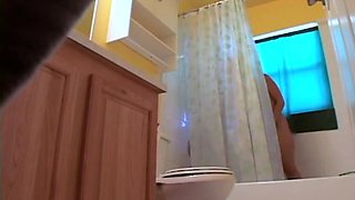 Stepdaughter 21 shaves pussy in shower (voyeur)