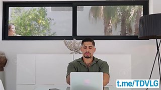 Curvy Latina Explores Intense Pool Homemade Passion
