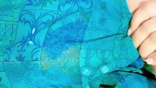 Indian Mature Marathi Women Sex with Her Skiny Boyfriend