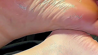 Amateur Footjob Sexy Oiled Soles