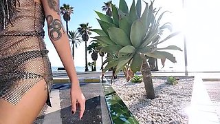 Bold On Streets And Sand
