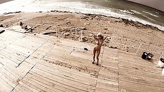 Sexy naked blonde Kiara Lord solo masturbation