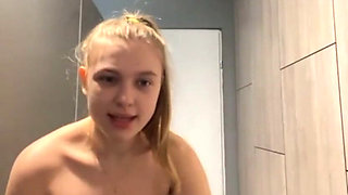 Extreme Squirting and Fucking with Big Dildo in the Changing Room