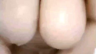 MATURE WOMAN IN THE BATHROOM TURKISH MOM