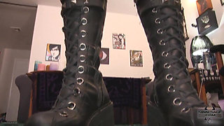 Lost Soles Featuring Sinn Sage