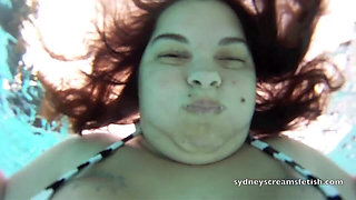 Underwater Puffy Cheeks & Open Eyes